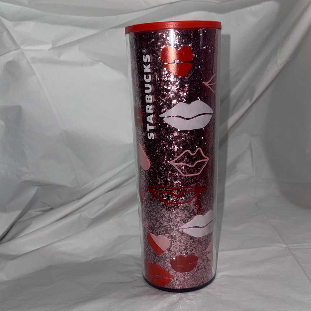 Starbucks 2021 valentine 💘 day Glitter Tumbler heart’s❤️💗 and kisses 💋design